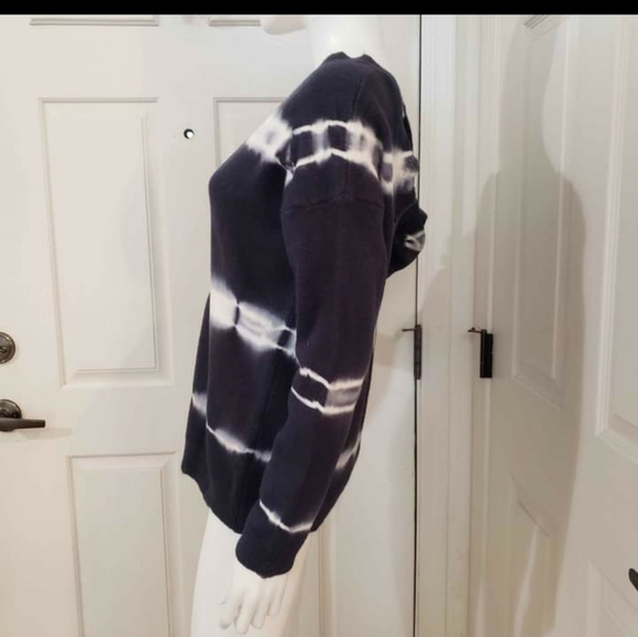 Davi & Dani size Small tie-dye - Picture 2 of 6